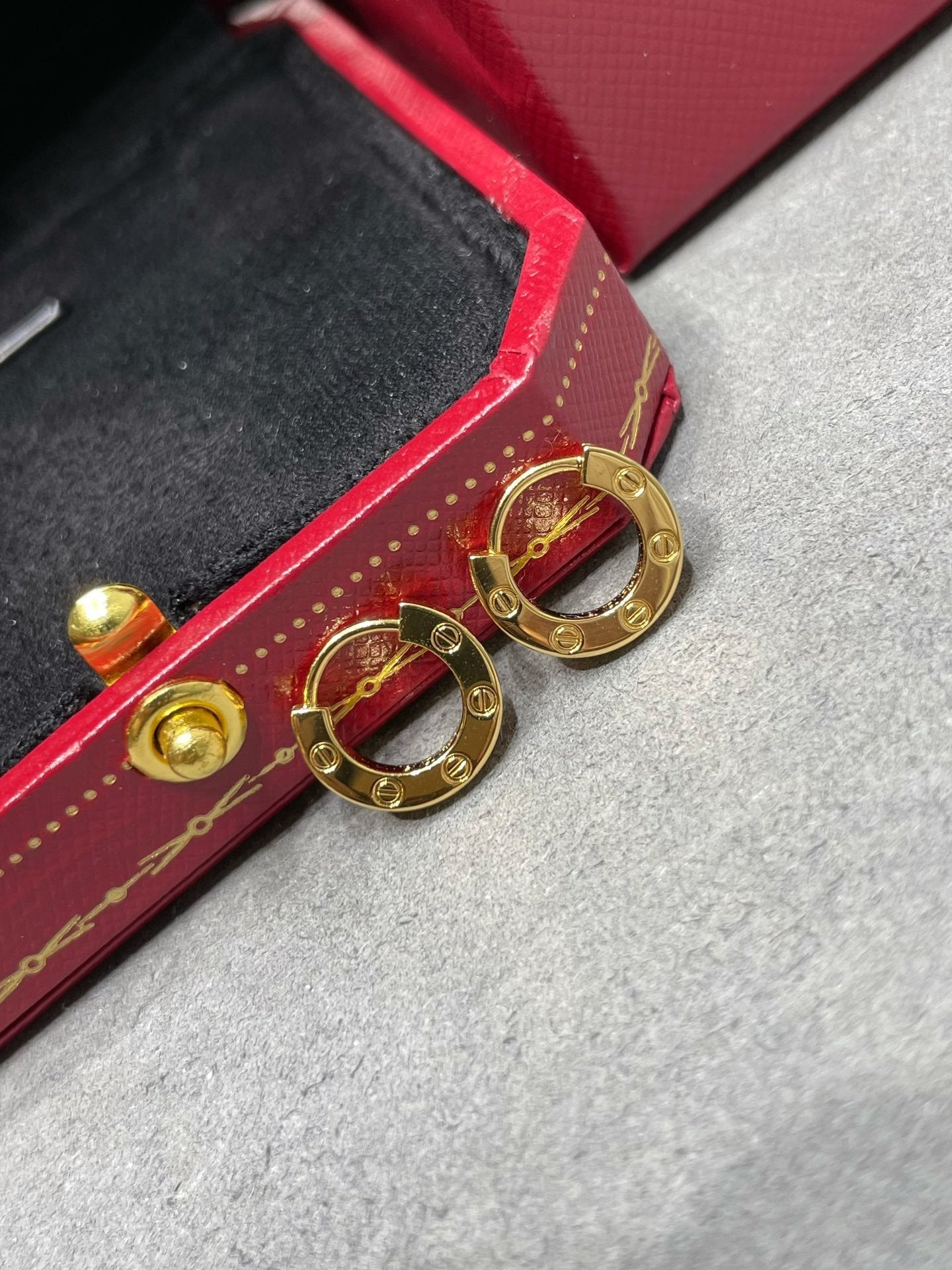 [Vellora Opalyn]LOVE MINI EARRINGS