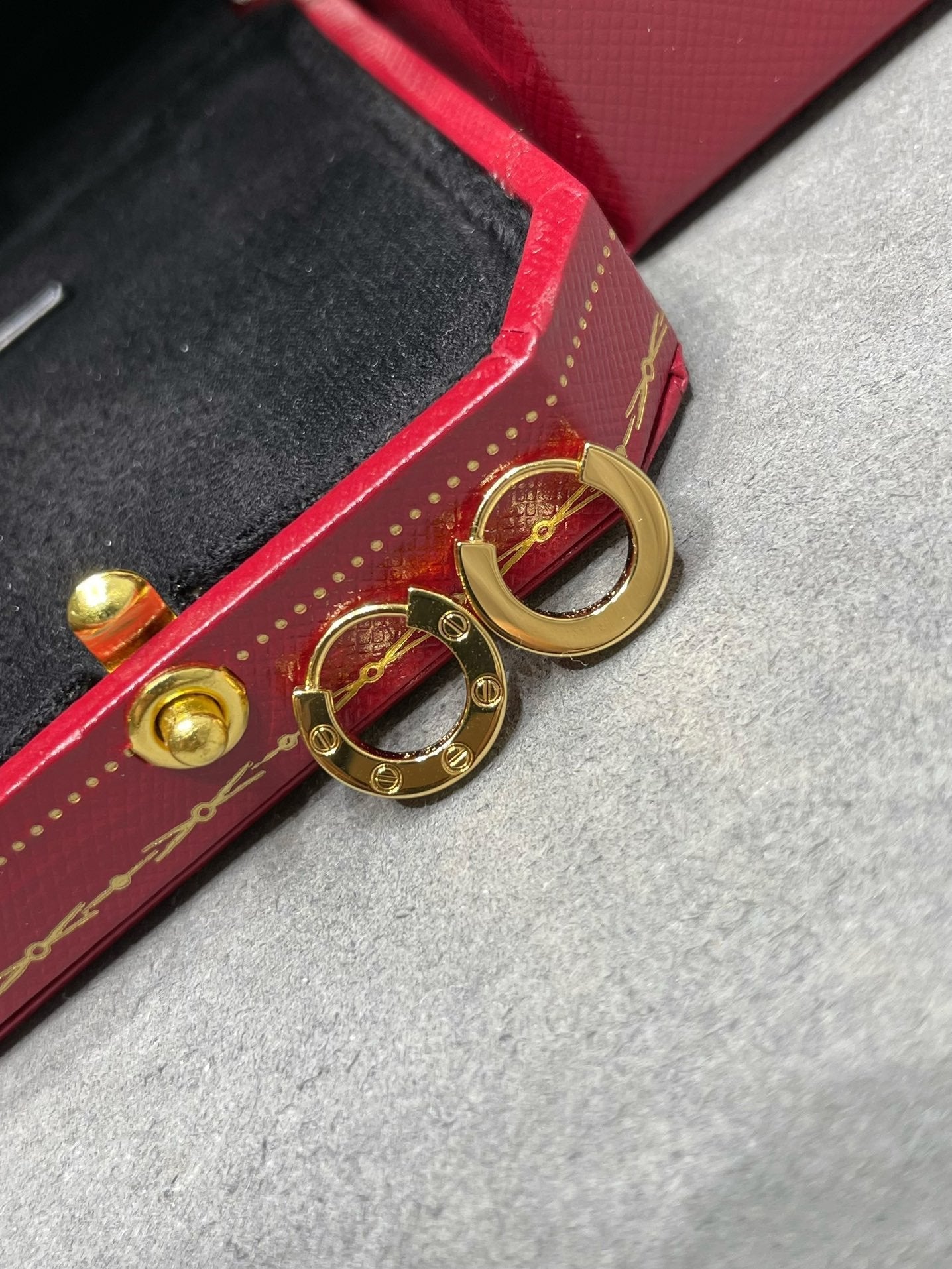 [Vellora Opalyn]LOVE MINI EARRINGS