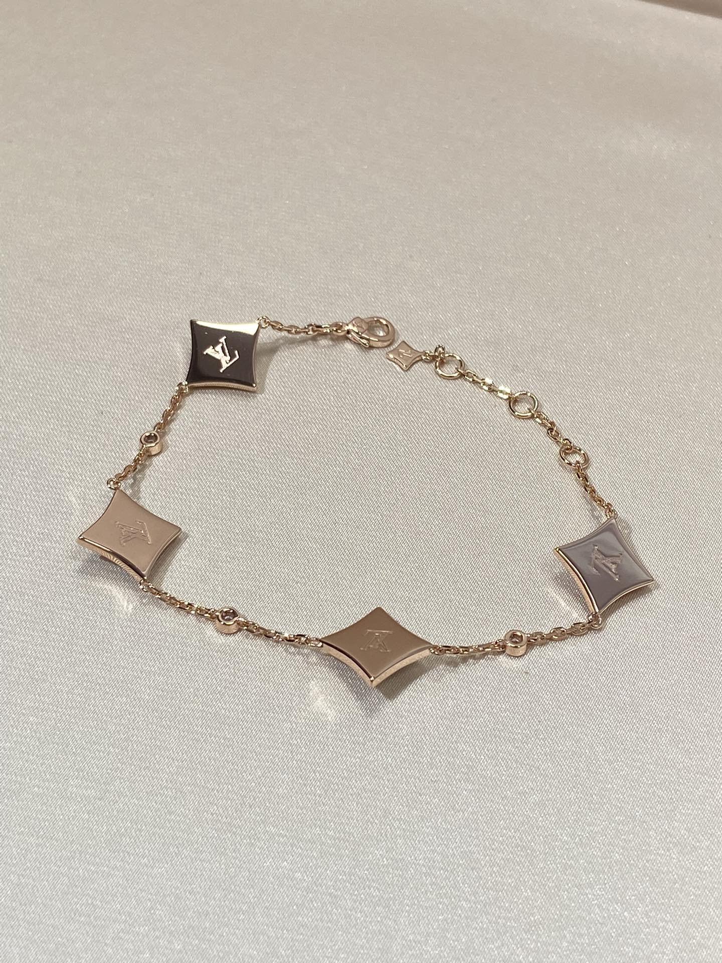 [Vellora Opalyn]STAR 4 MOTIF MOP DIAMOND PINK GOLD BRACELET