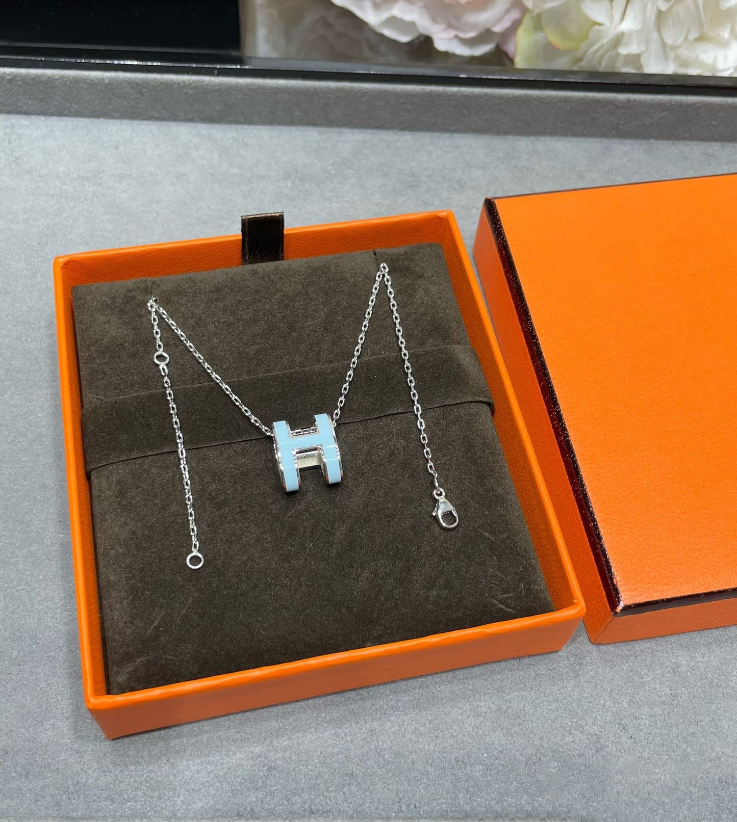 [Vellora Opalyn]POP H SKY BLUE NECKLACE