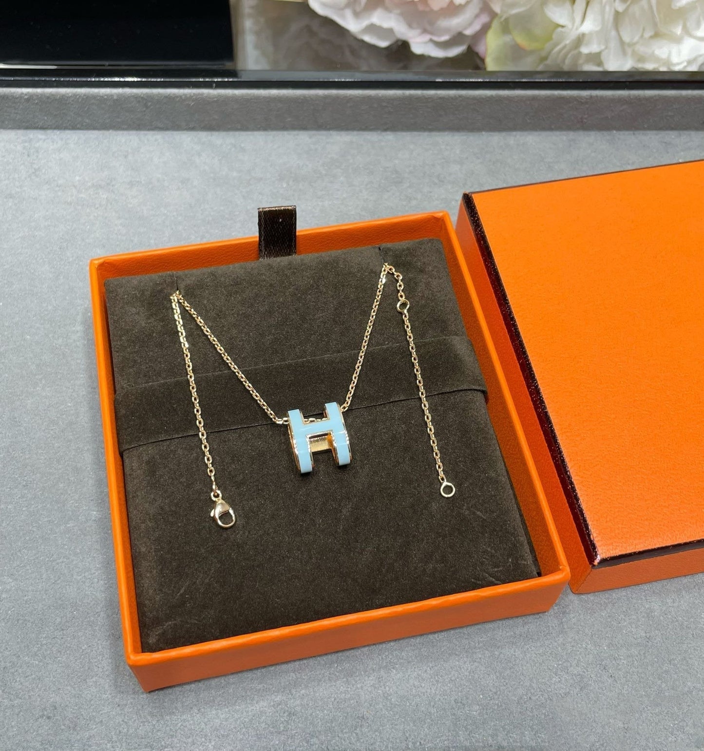 [Vellora Opalyn]POP H SKY BLUE NECKLACE
