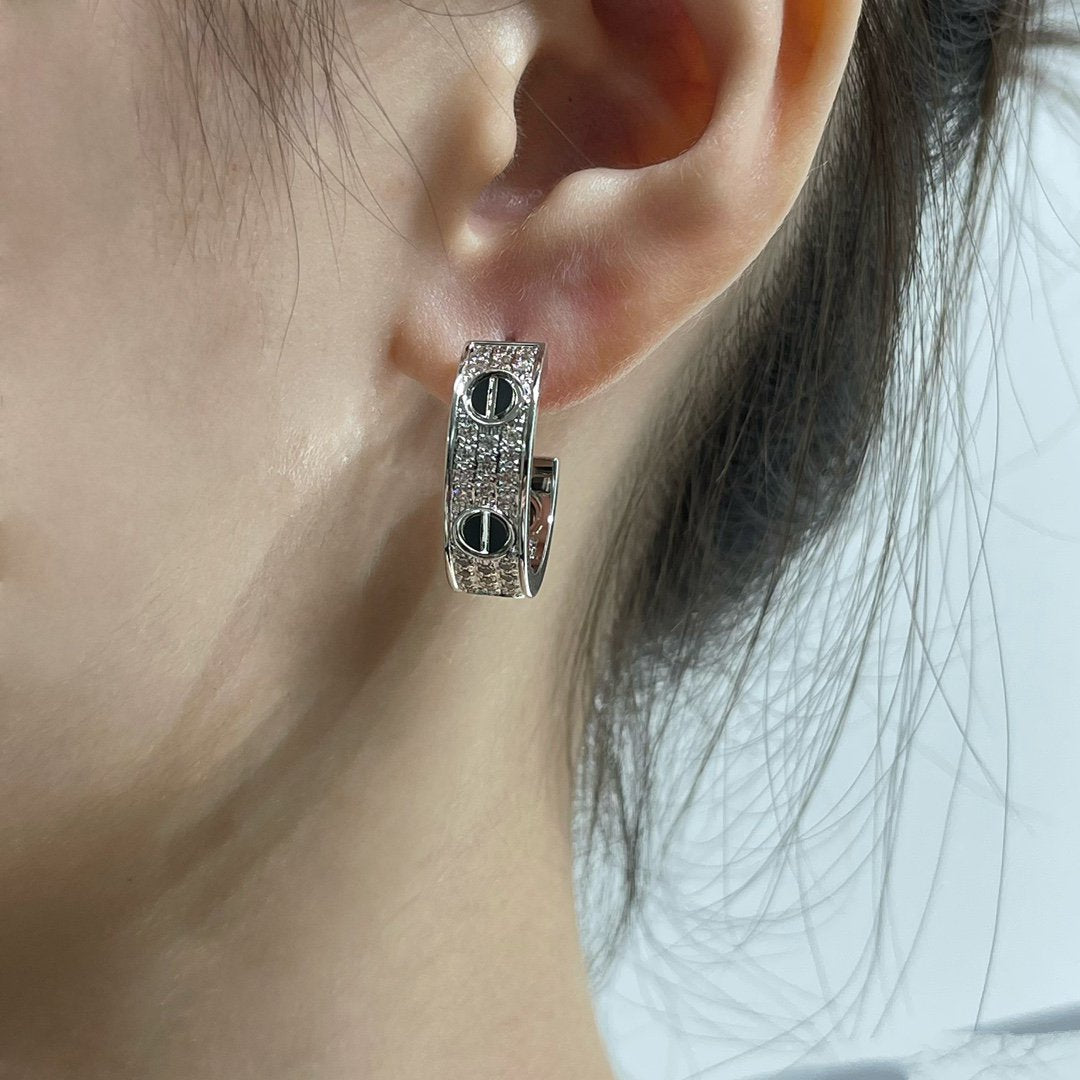 [Vellora Opalyn]LOVE CERAMIC DIAMOND PAVED SILVER EARRINGS