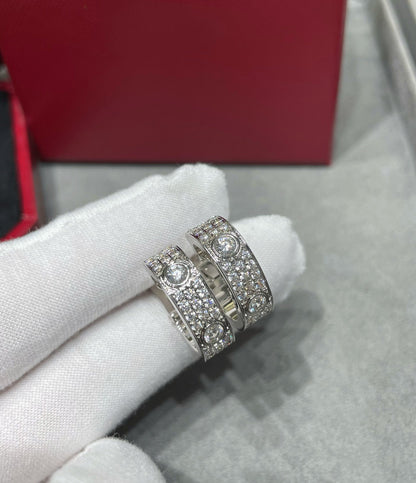 [Vellora Opalyn]LOVE 5.5MM DIAMOND PAVED EARRINGS