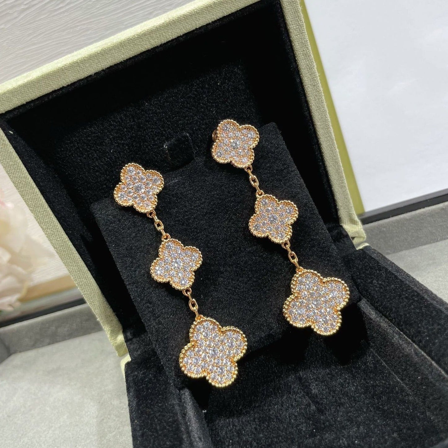 [Vellora Opalyn]CLOVER 3 MOTIFS DIAMOND PAVED ROSE GOLD EARRINGS