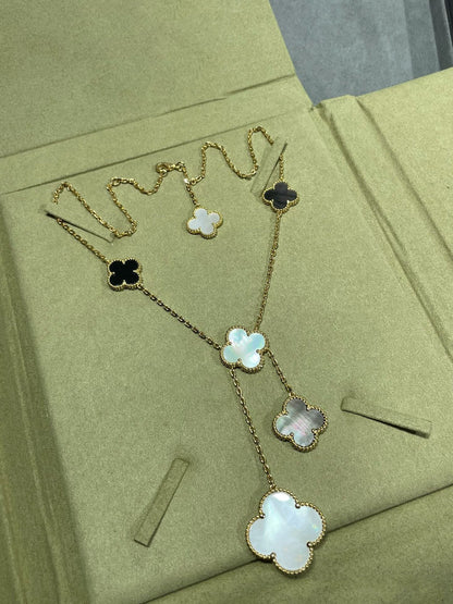 [Vellora Opalyn]CLOVER 6 MOTIF MOP ONYX GOLD NECKLACE
