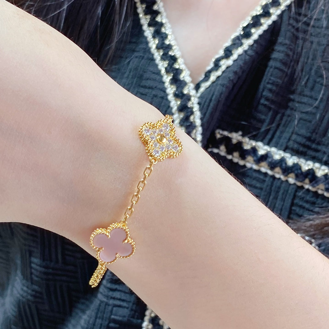 [Vellora Opalyn]CLOVER 5 MOTIF DIAMOND PINK MOP PINK GOLD BRACELET