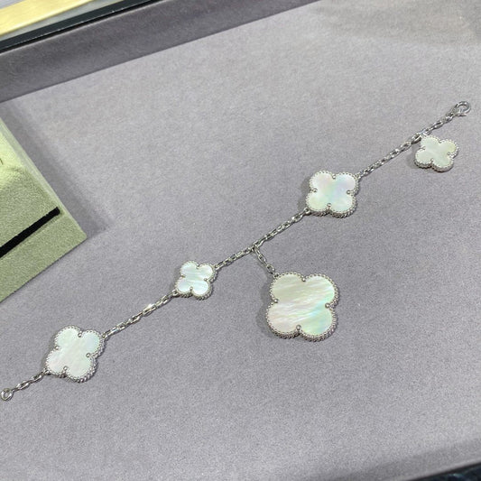 [Vellora Opalyn]CLOVER 5 MOTIF WHITE MOP SILVER BRACELET