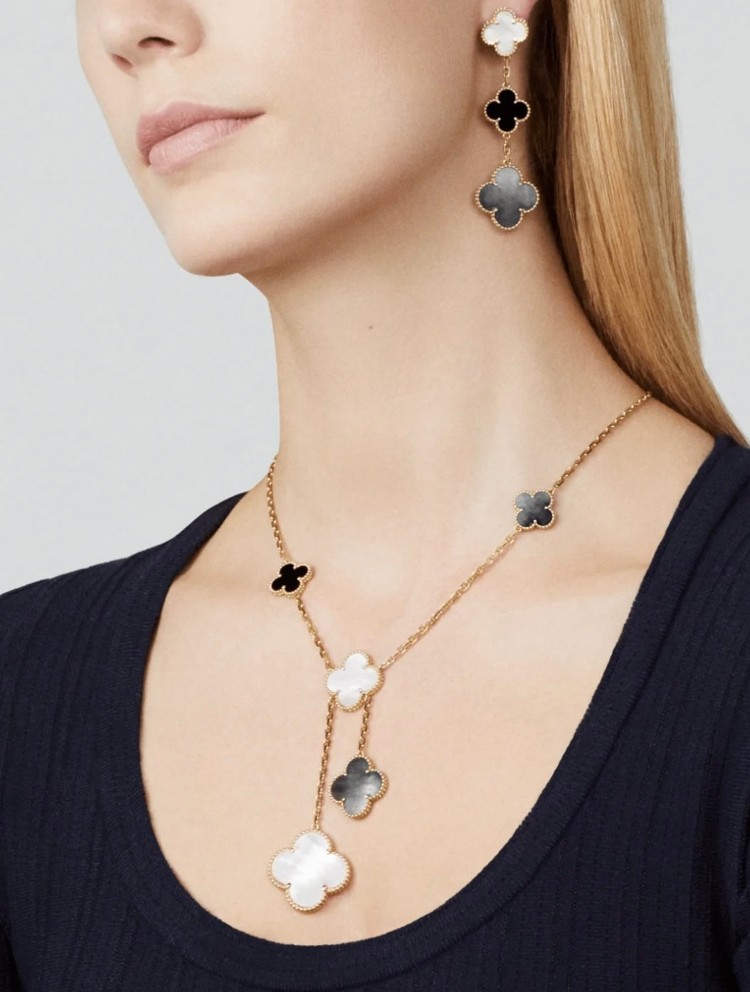 [Vellora Opalyn]CLOVER 3 MOTIF MOP ONYX DARK MOP PINK GOLD EARRINGS