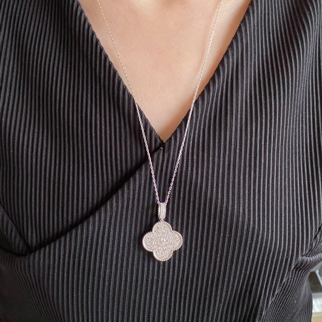 [Vellora Opalyn]CLOVER 25MM LARGE PEDANT DIAMOND PAVED LONG NECKLACE