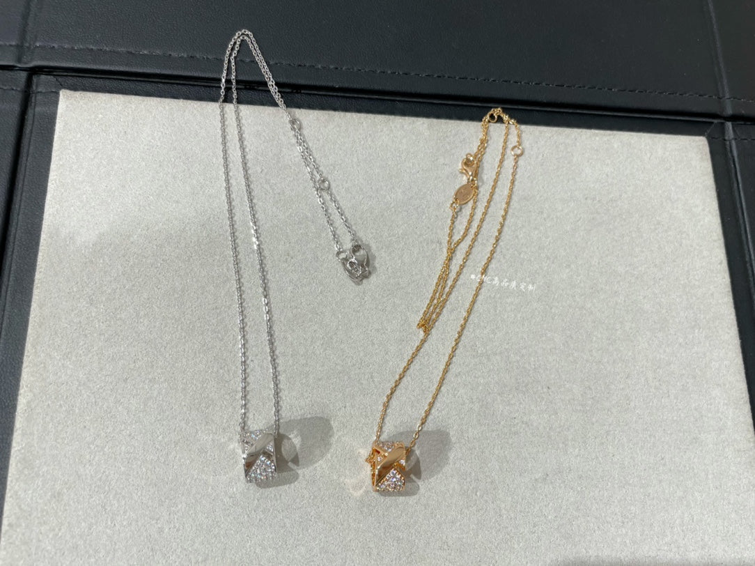 [Vellora Opalyn]LIENS EVIDENCE DIAMOND PAVED NECKLACE