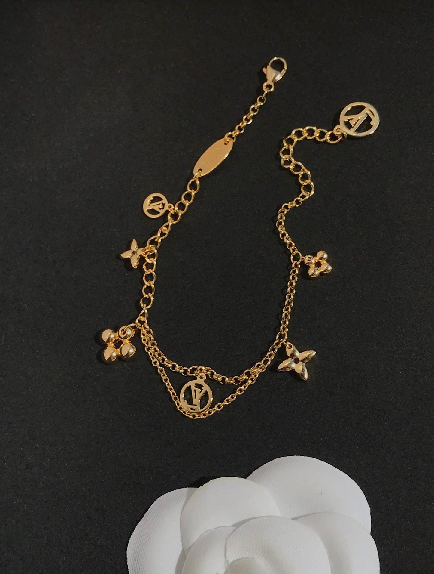 [Vellora Opalyn]BLOOMING PINK GOLD MOP BRACELET
