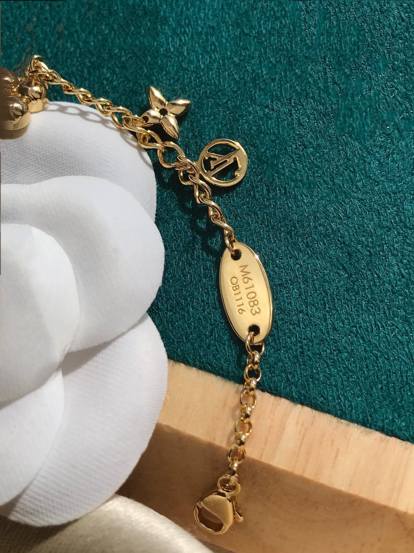 [Vellora Opalyn]BLOOMING PINK GOLD MOP BRACELET