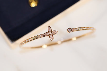 [Vellora Opalyn]IDYLLE GOLD OPEN BRACELET DIAMOND PAVED