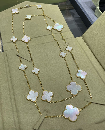 [Vellora Opalyn]CLOVER 16 MOTIF WHITE MOP GOLD NECKLACE