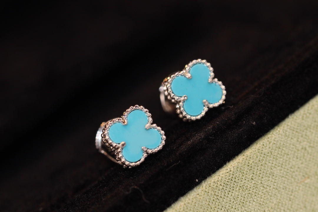 [Vellora Opalyn]CLOVER MINI TURQUOISE SILVER STUD EARRINGS