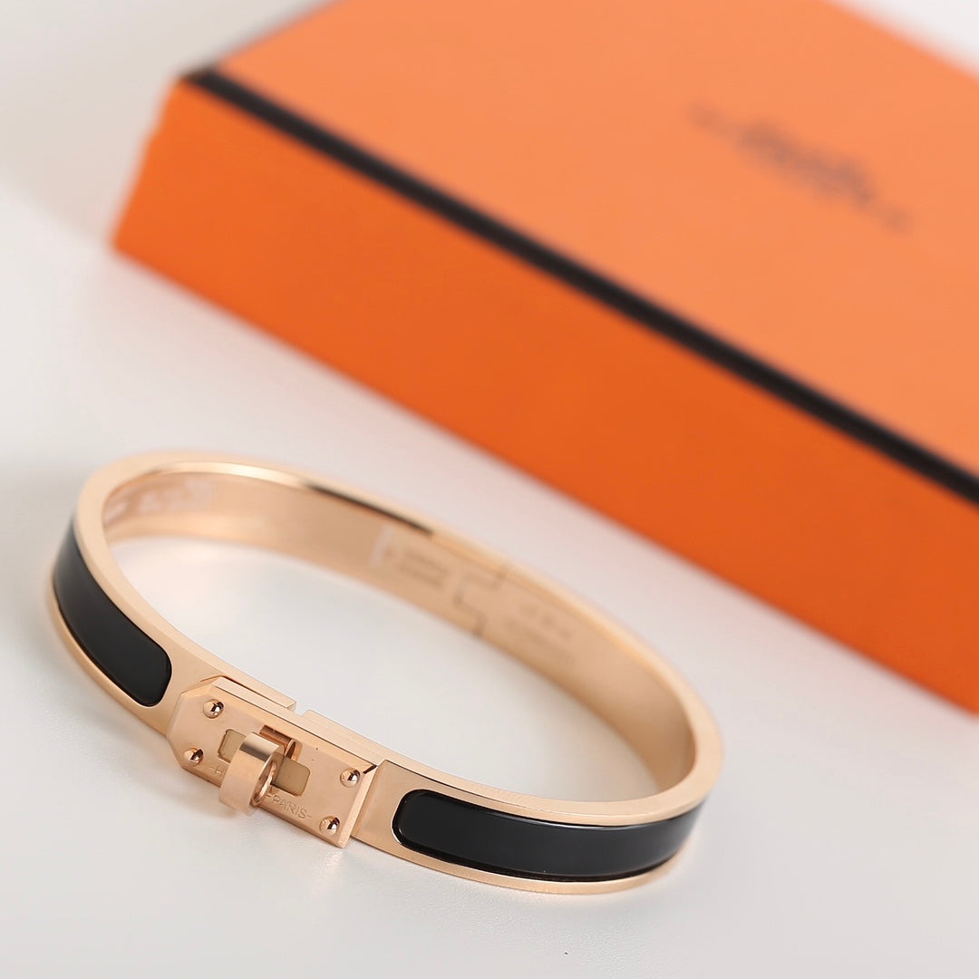 [Vellora Opalyn]HM KELLY BLACK BRACELET