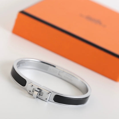 [Vellora Opalyn]HM KELLY BLACK BRACELET