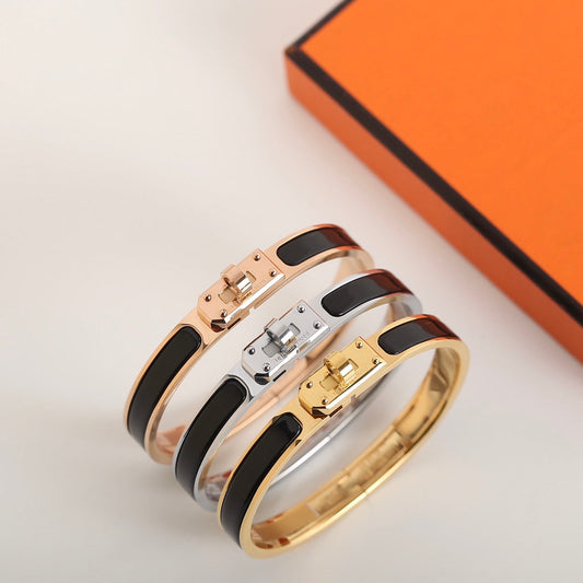[Vellora Opalyn]HM KELLY BLACK BRACELET