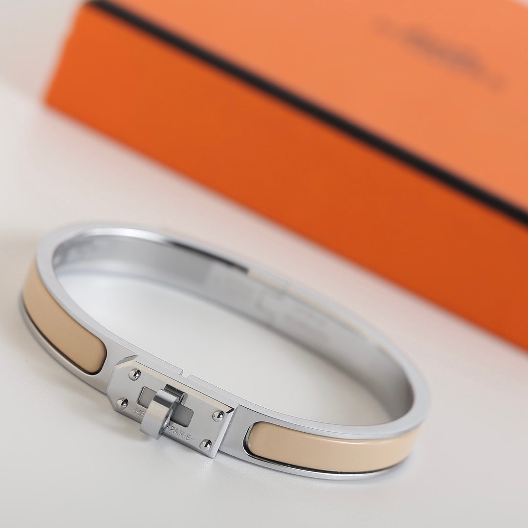 [Vellora Opalyn]HM KELLY BEIGE BRACELET