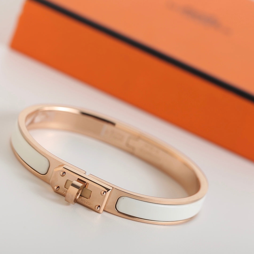 [Vellora Opalyn]HM KELLY WHITE BRACELET