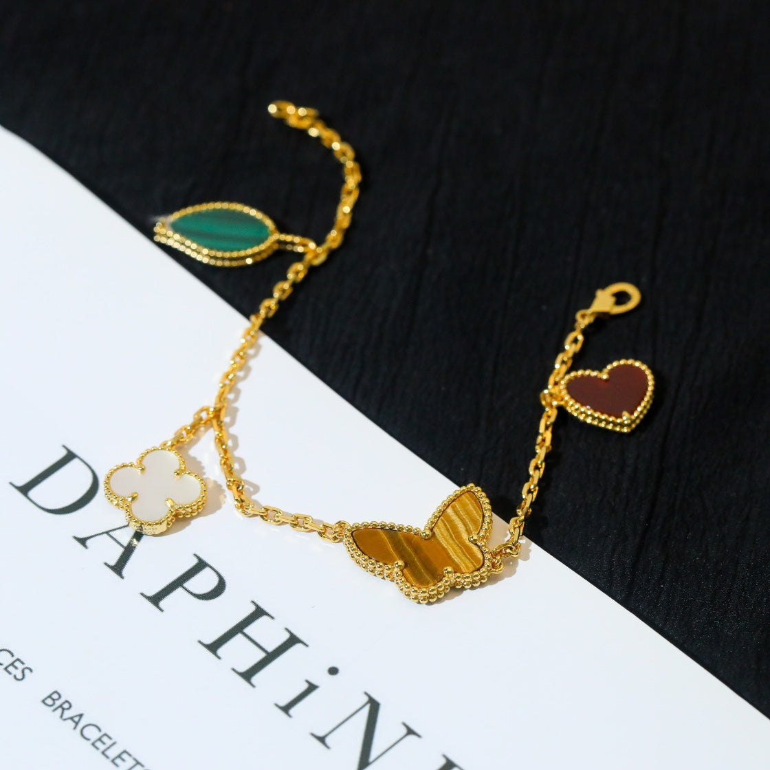 [Vellora Opalyn]LUCKY SPRING 5 MOTIF GOLD BRACELET