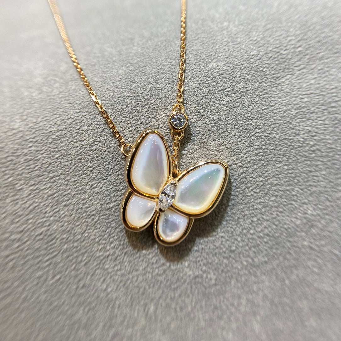 [Vellora Opalyn]BUTTERFLY MOP DIAMOND NECKLACE
