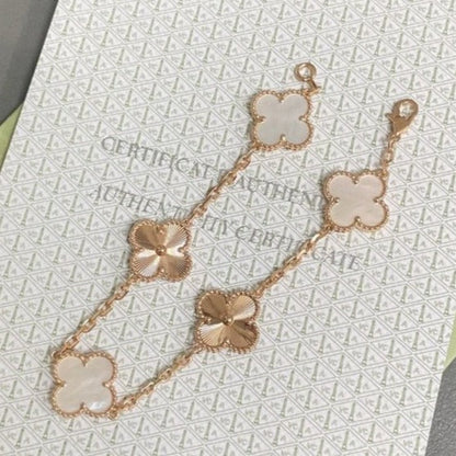 [Vellora Opalyn]CLOVER BRACELET 5 MOTIF WHITE MOP PINK GOLD