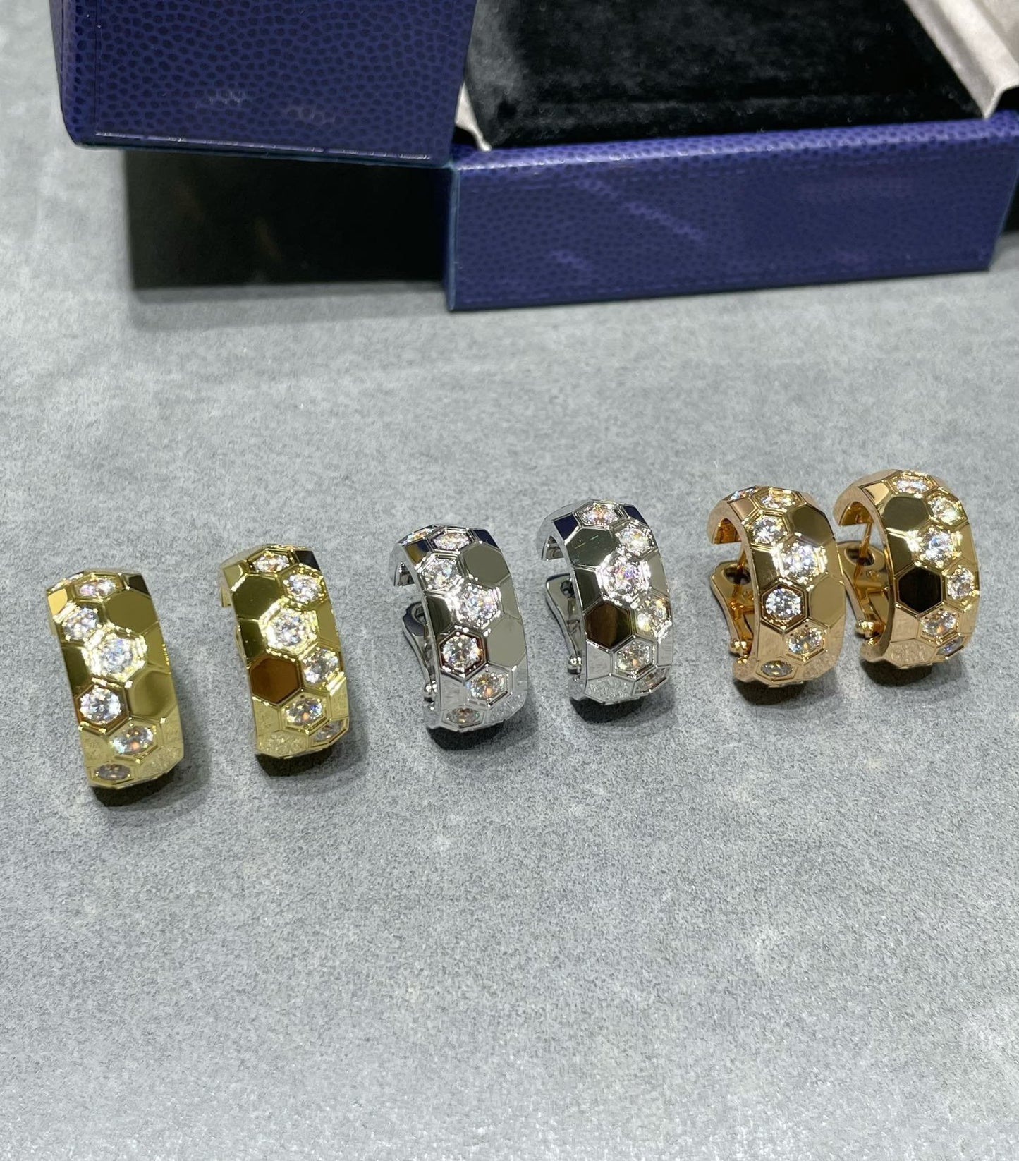[Vellora Opalyn]BEE LOVE DIAMOND HOOP EARRINGS