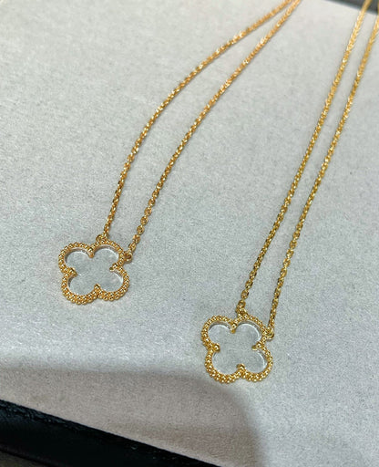 [Vellora Opalyn]CLOVER ROCK CRYSTAL ROSE GOLD NECKLACE