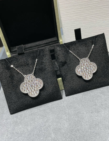 [Vellora Opalyn]CLOVER 25MM LARGE PENDANT DIAMOND PAVED SILVER NECKLACE