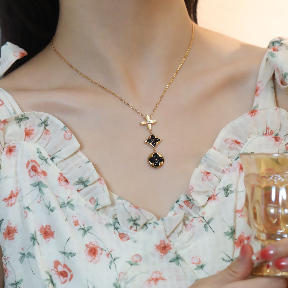 [Vellora Opalyn]STAR AND SUN ONYX PINK GOLD NECKLACE