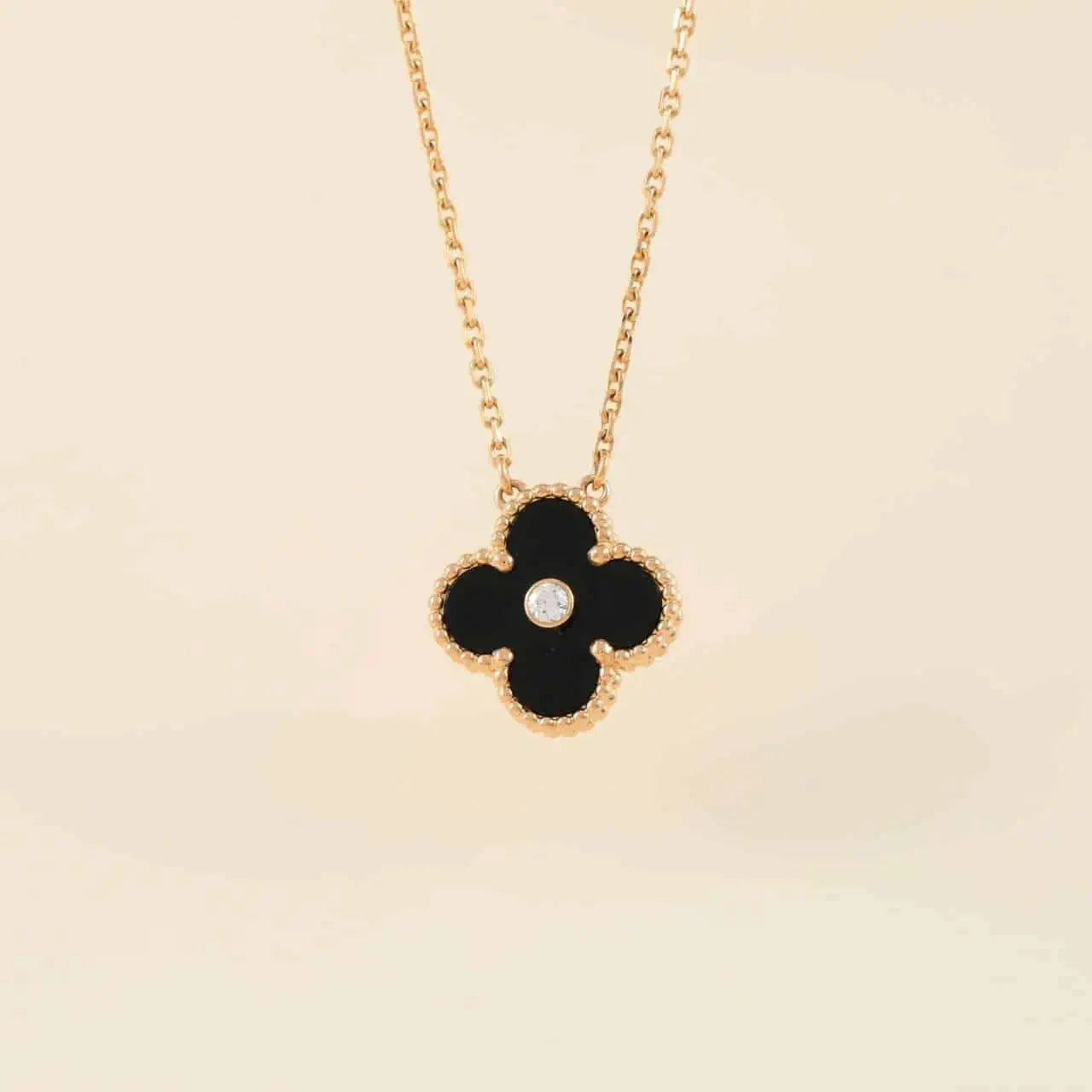 [Vellora Opalyn]CLOVER 15MM DIAMOND ONYX NECKLACE