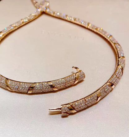 [Vellora Opalyn]HAUTE COUTURE GOLD SERPENTI NECKLACE