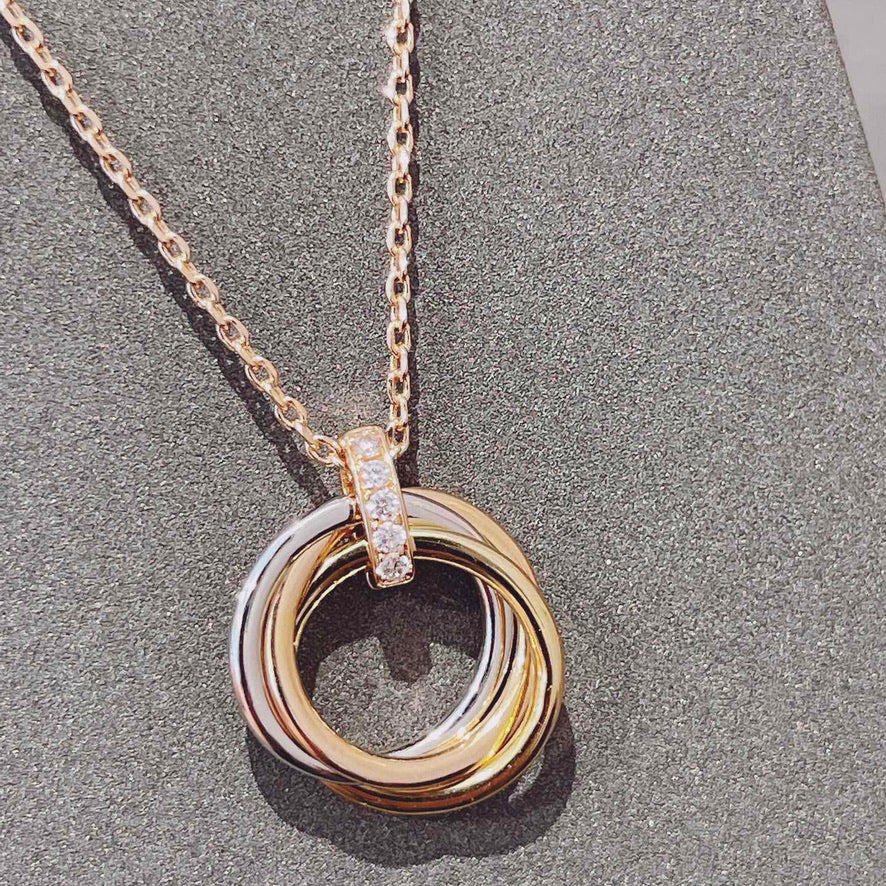 [Vellora Opalyn]TRINITY NECKLACE GOLD  DIAMONDS