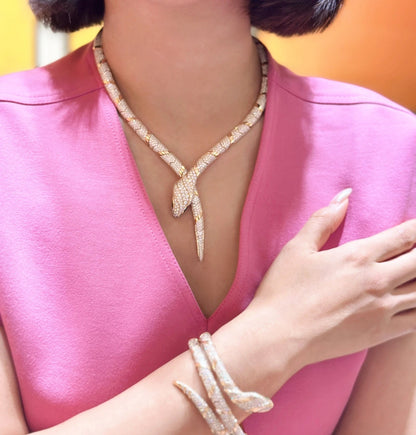 [Vellora Opalyn]HAUTE COUTURE GOLD SERPENTI NECKLACE