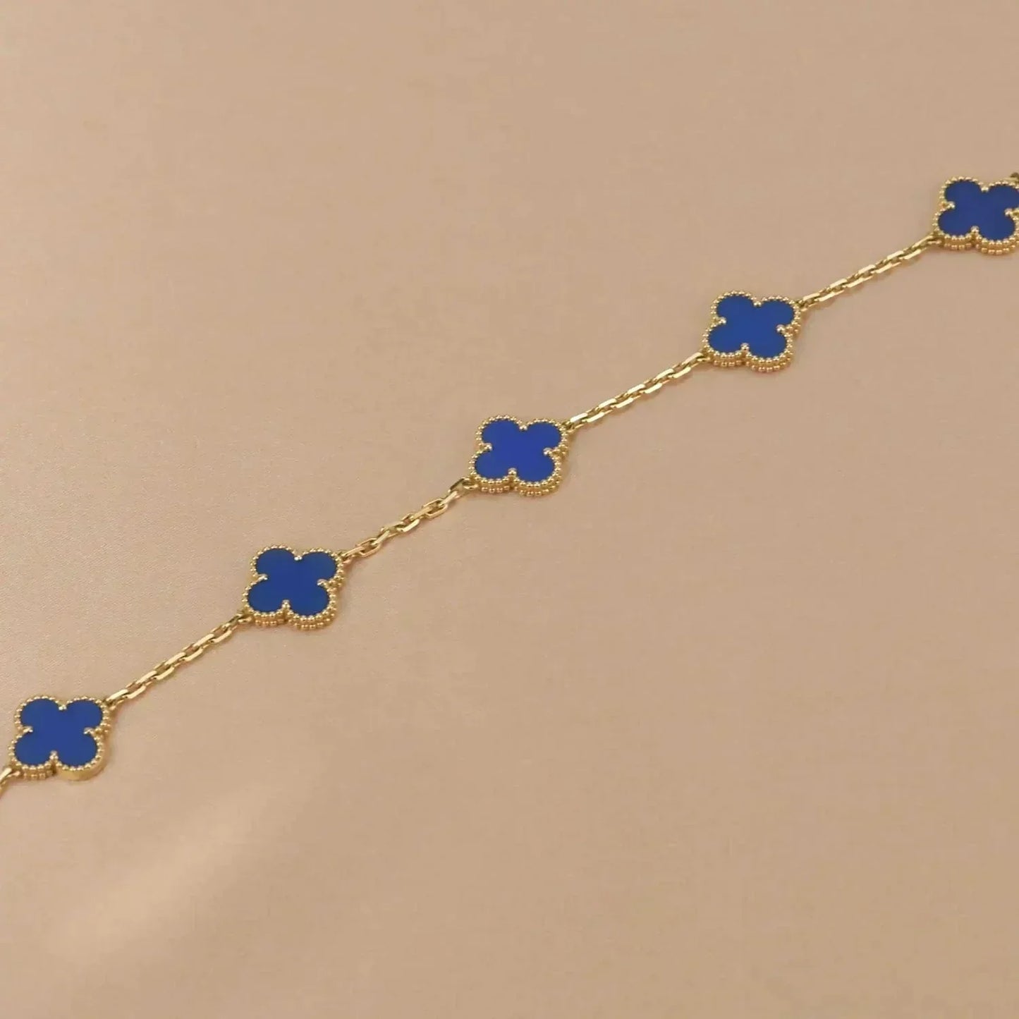 [Vellora Opalyn]CLOVER 5 MOTIFS BLUE AGATE BRACELET