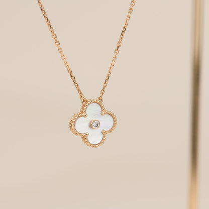 [Vellora Opalyn]CLOVER 15MM DIAMOND WHITE FRITILLARIA NECKLACE