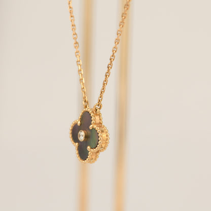 [Vellora Opalyn]CLOVER 15MM DIAMOND AND MOTHER-OF-GREY NECKLACE