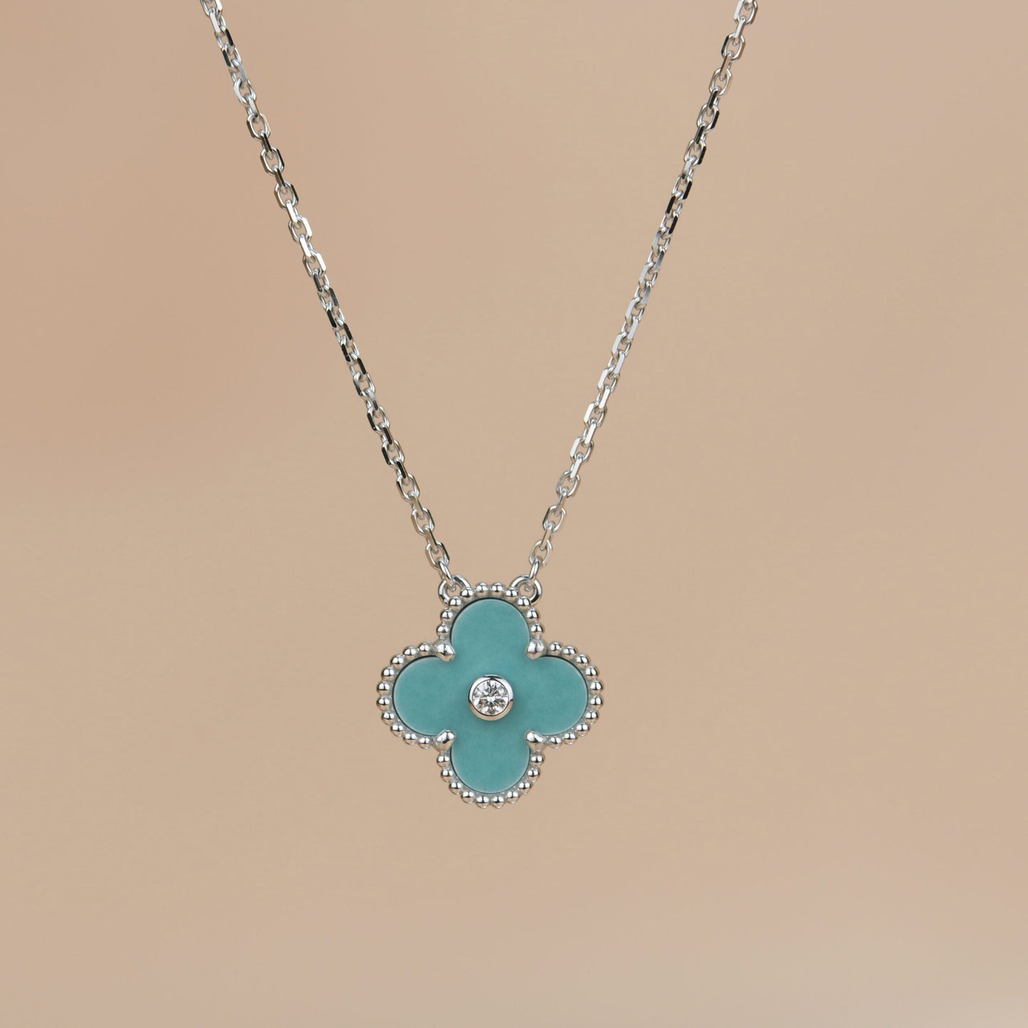 [Vellora Opalyn]CLOVER 15MM DIAMOND SVRES PORCELAIN  NECKLACE SILVER