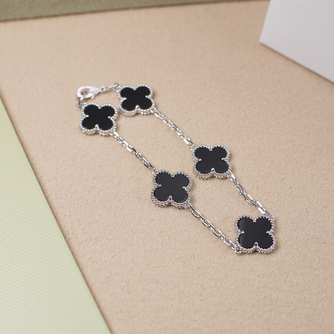 [Vellora Opalyn]CLOVER 5 MOTIF ONYXS  BRACELET SILVER