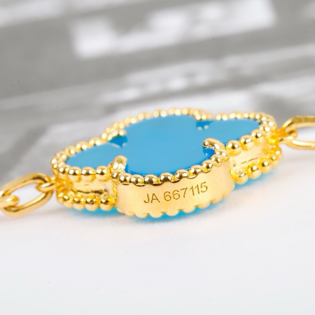 [Vellora Opalyn]CLOVER 5 MOTIFS TURQUOISE BRACELET