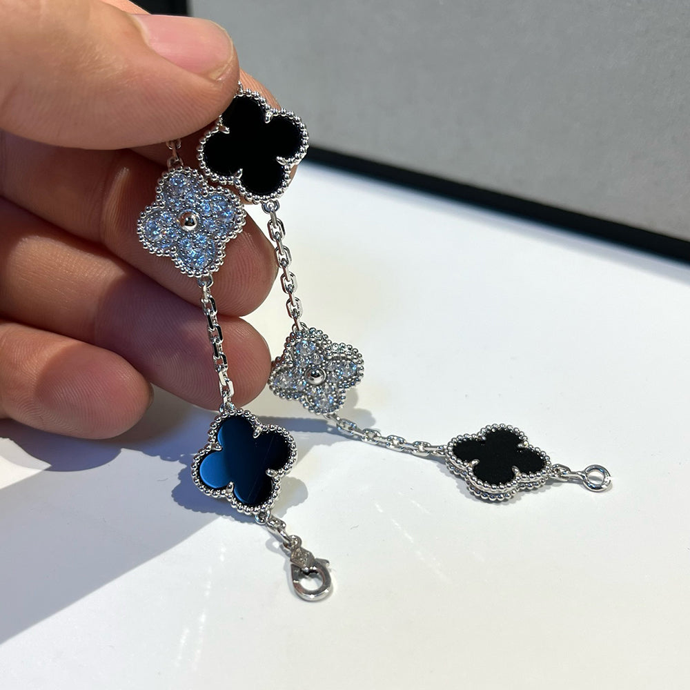 [Vellora Opalyn]CLOVER 5 MOTIF ONYXS DIAMOND BRACELET SILVER
