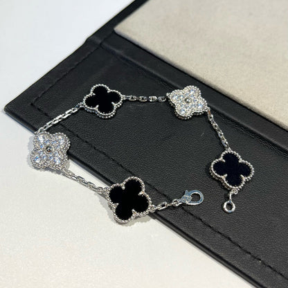 [Vellora Opalyn]CLOVER 5 MOTIF ONYXS DIAMOND BRACELET SILVER