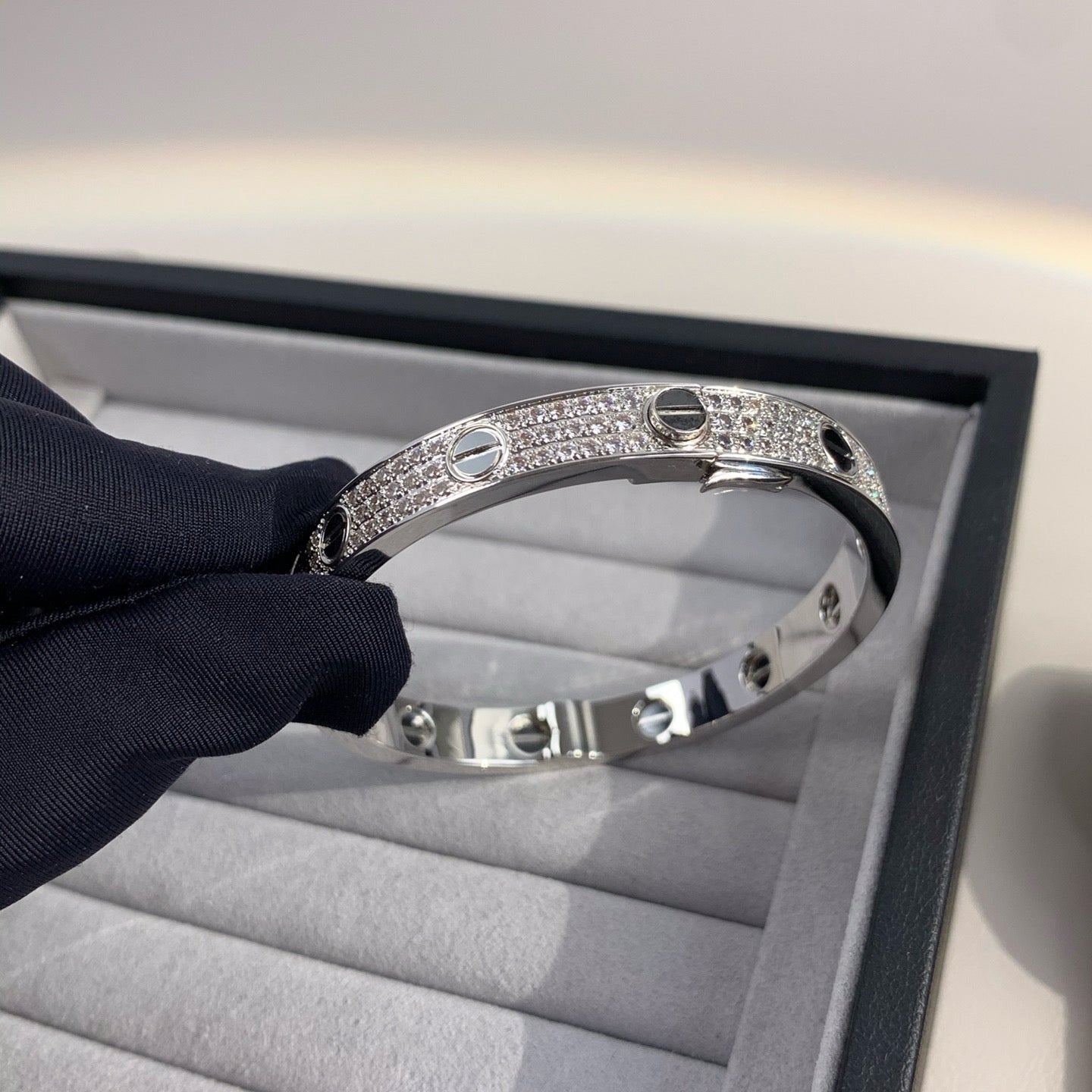[Vellora Opalyn]LOVE BRACELET 6.1MM DIAMOND-PAVED CERAMIC