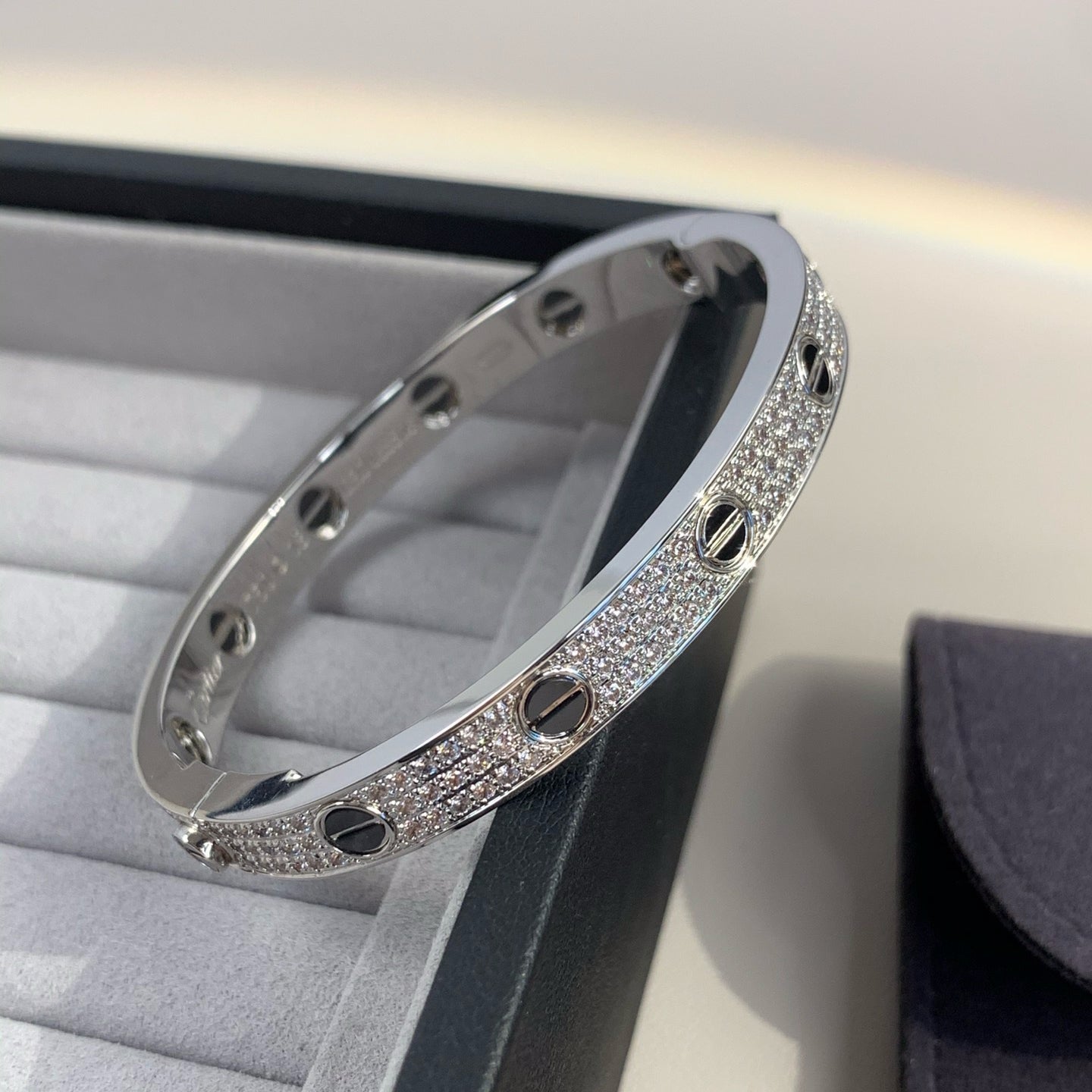 [Vellora Opalyn]LOVE BRACELET 6.1MM DIAMOND-PAVED CERAMIC