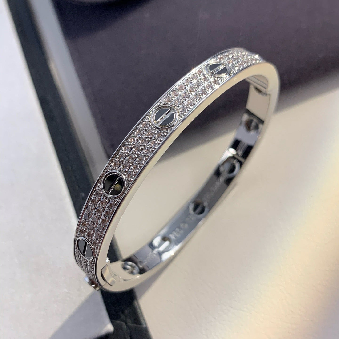 [Vellora Opalyn]LOVE BRACELET 6.1MM DIAMOND-PAVED CERAMIC