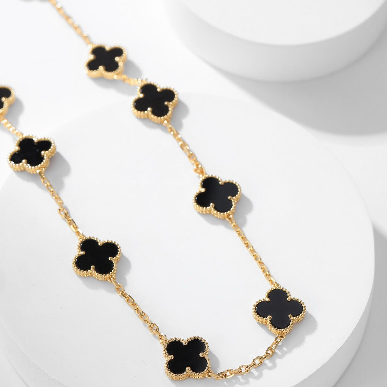 [Vellora Opalyn]CLOVER 10 MOTIFS ONYX NECKLACE