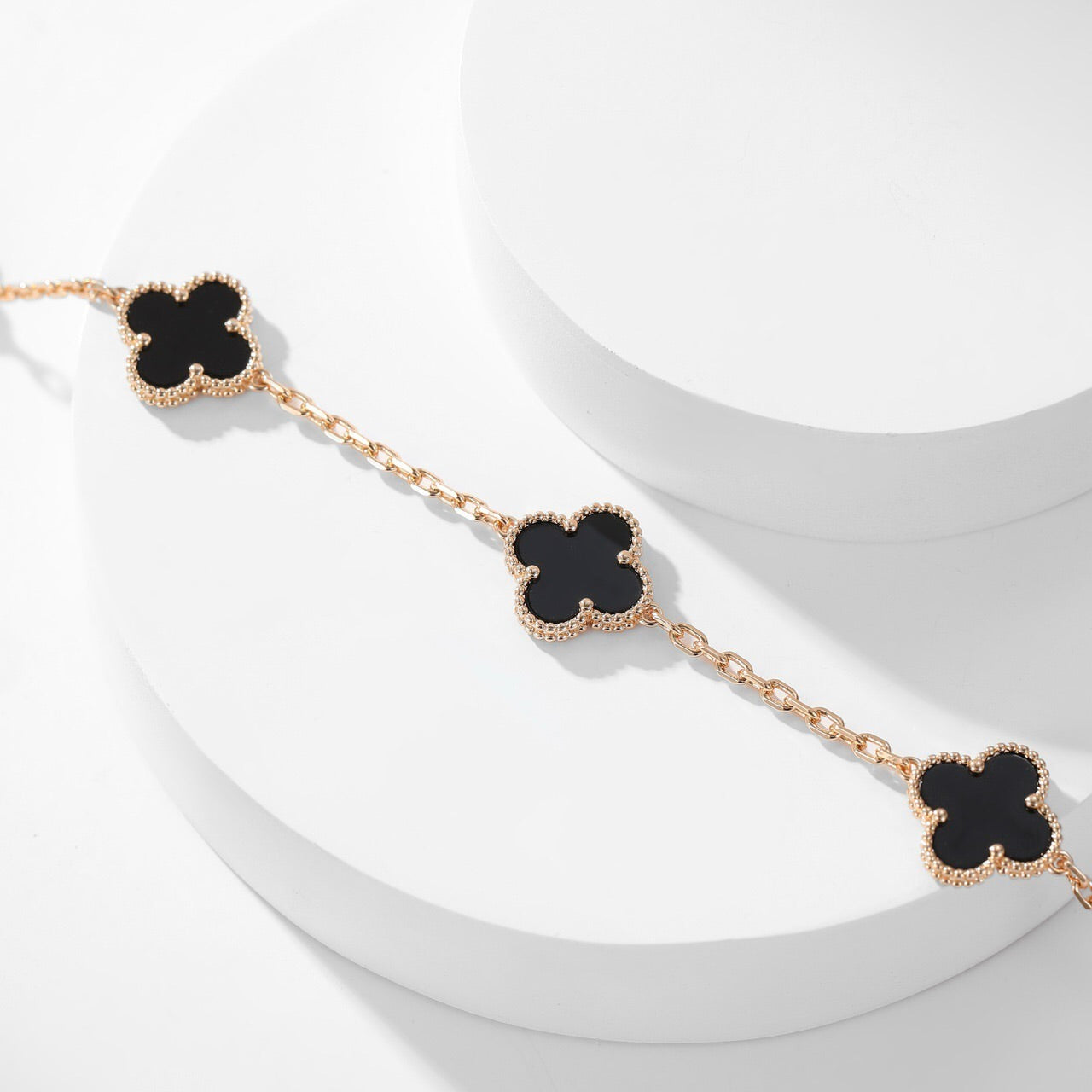 [Vellora Opalyn]CLOVER 10 MOTIFS ONYX NECKLACE