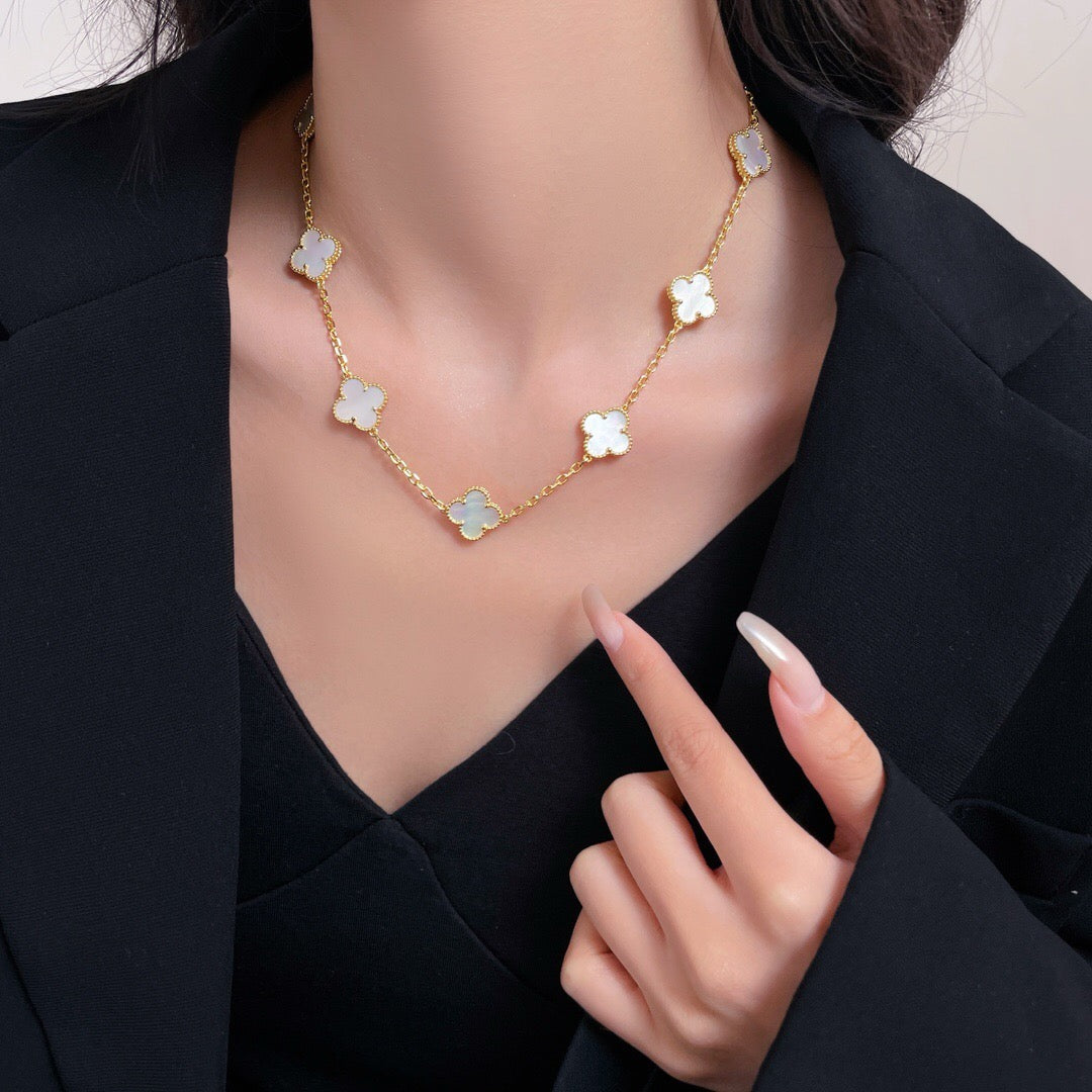 [Vellora Opalyn]CLOVER 10 MOTIFS WHITE MOTHER OF PEARL NECKLACE