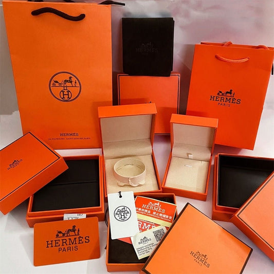 [Vellora Opalyn]HM BRACELET NECKLACE RING BOX GIFT BAG